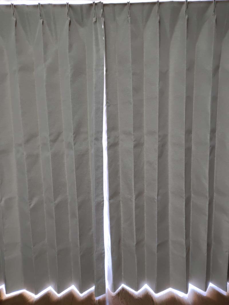 静」SHIZUKA 防音・断熱性1級遮光カーテン【サンプル】 | カーテン