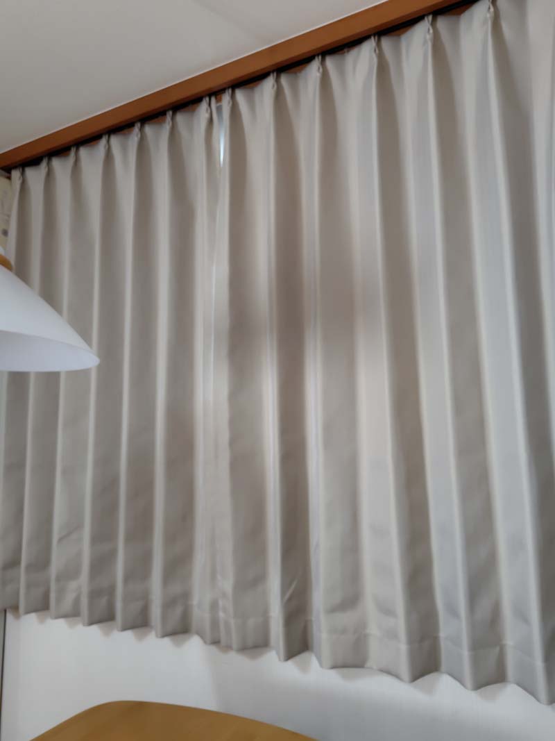サイズ：幅101～150cm×丈251～300cm：カーテン：1枚 レース：1枚 完全
